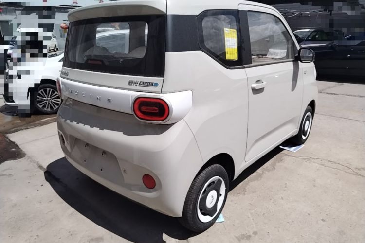 Used Wuling Hongguang MINIEV 2024 3rd Generation 215km Youth Edition Rear Right 45 Deg