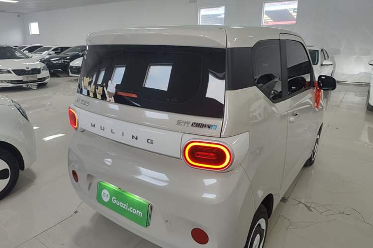 Used Wuling Hongguang MINIEV 2024 3rd Generation 215km Youth Edition Rear Right 45 Deg