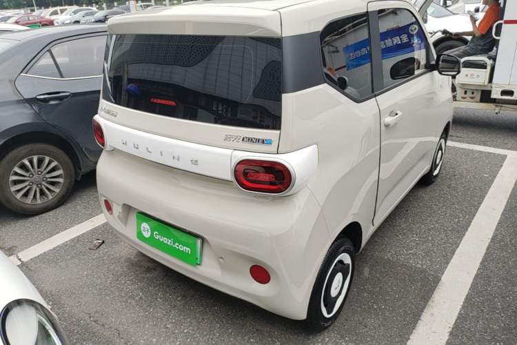 Used Wuling Hongguang MINIEV 2024 3rd Generation 215km Youth Edition Rear Right 45 Deg