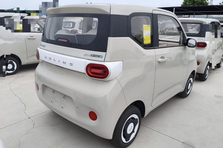 Used Wuling Hongguang MINIEV 2024 3rd Generation 215km Youth Edition Rear Right 45 Deg