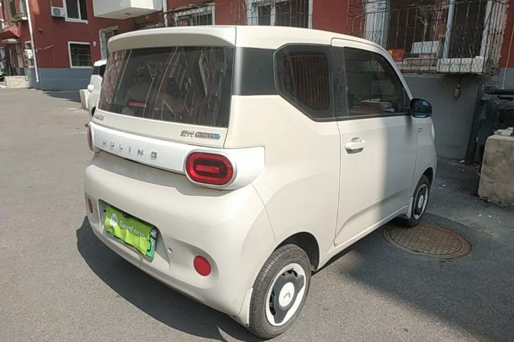 Used Wuling Hongguang MINIEV 2024 3rd Generation 215km Youth Edition Rear Right 45 Deg