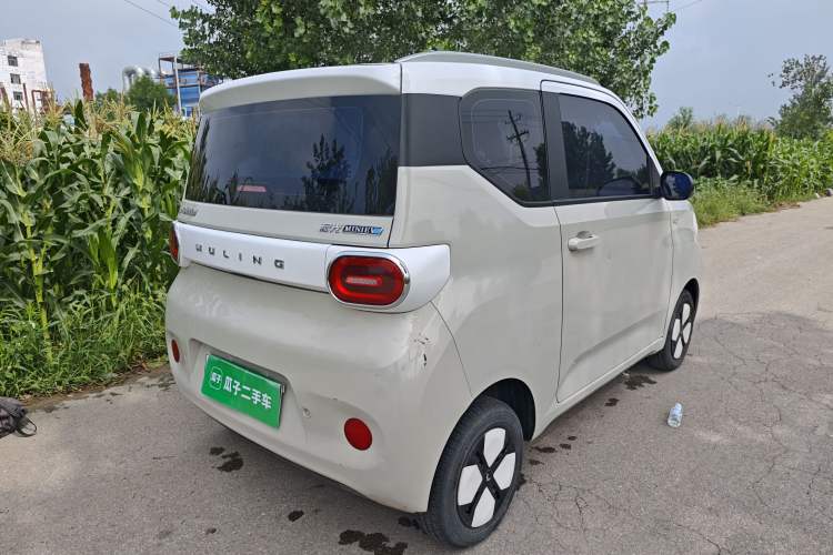 Used Wuling Hongguang MINIEV 2024 3rd Generation 215km Advanced Version Rear Right 45 Deg