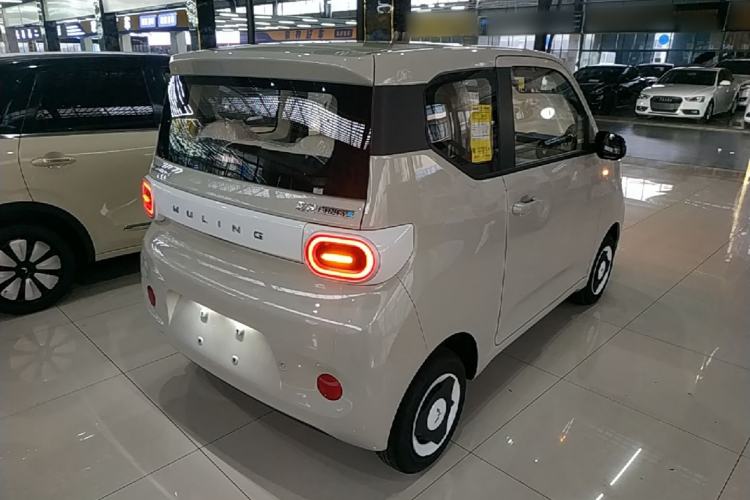 Used Wuling Hongguang MINIEV 2024 3rd Generation 215km Youth Edition Rear Right 45 Deg