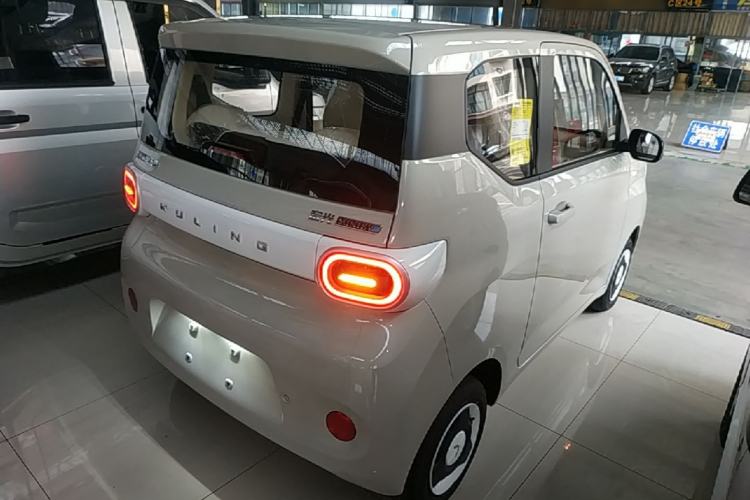 Used Wuling Hongguang MINIEV 2024 3rd Generation 215km Youth Edition Rear Right 45 Deg