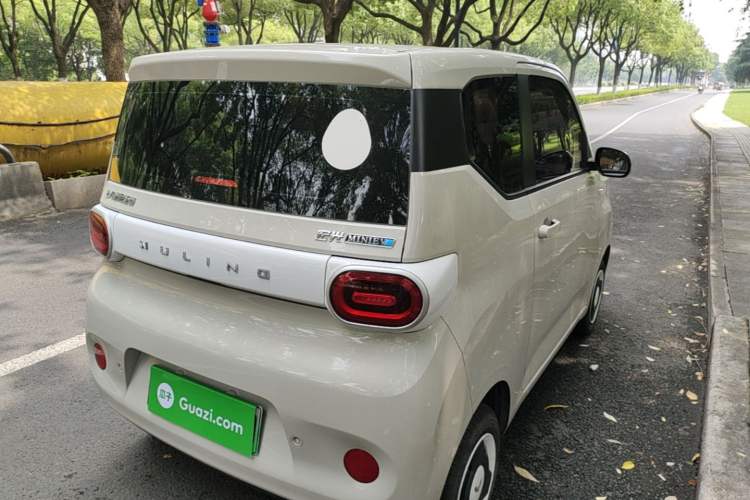 Used Wuling Hongguang MINIEV 2024 3rd Generation 215km Youth Edition Rear Right 45 Deg