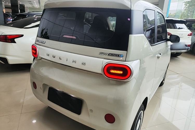Used Wuling Hongguang MINIEV 2024 3rd Generation 215km Youth Edition Rear Right 45 Deg