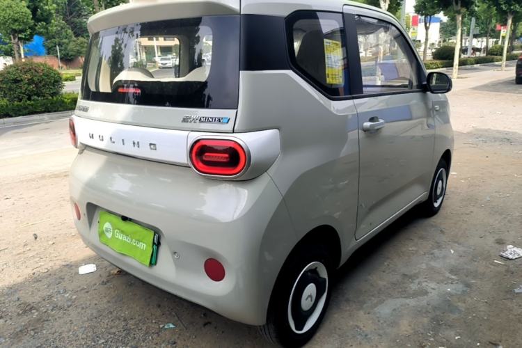 Used Wuling Hongguang MINIEV 2024 3rd Generation 215km Youth Edition Rear Right 45 Deg
