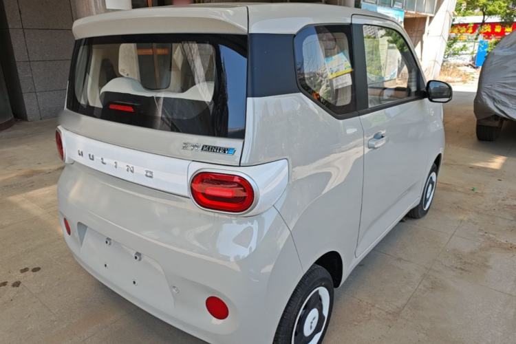 Used Wuling Hongguang MINIEV 2024 3rd Generation 215km Youth Edition Rear Right 45 Deg