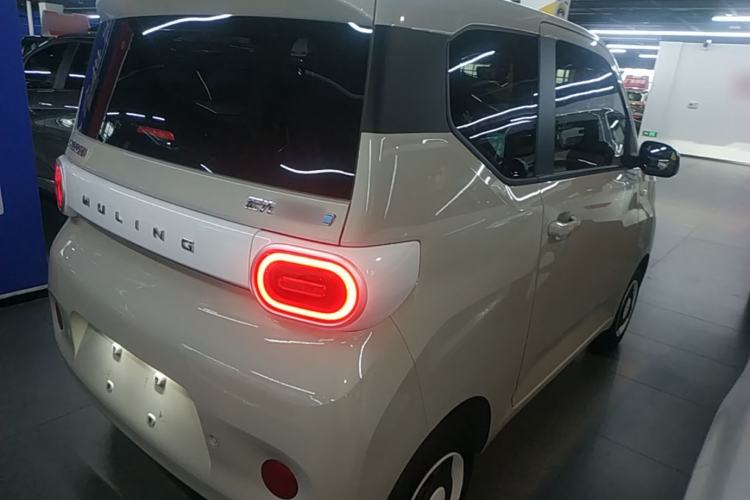 Used Wuling Hongguang MINIEV 2024 3rd Generation 215km Youth Edition Rear Right 45 Deg
