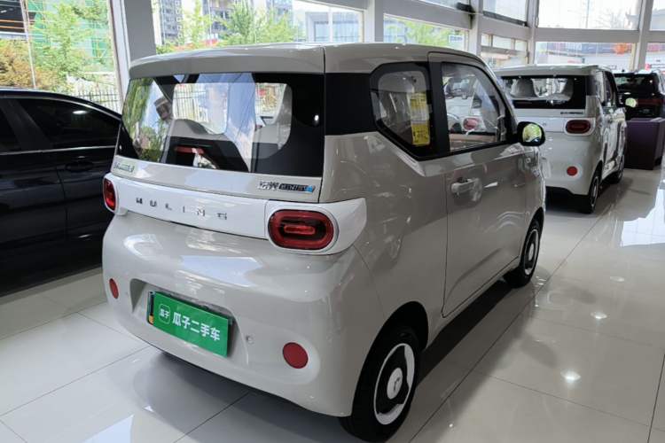 Used Wuling Hongguang MINIEV 2024 3rd Generation 215km Youth Edition Rear Right 45 Deg