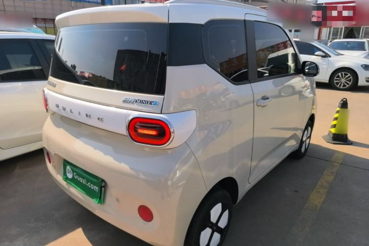 Used Wuling Hongguang MINIEV 2024 3rd Generation 215km Advanced Version Rear Right 45 Deg