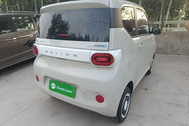 Used Wuling Hongguang MINIEV 2024 3rd Generation 215km Youth Edition Rear Right 45 Deg