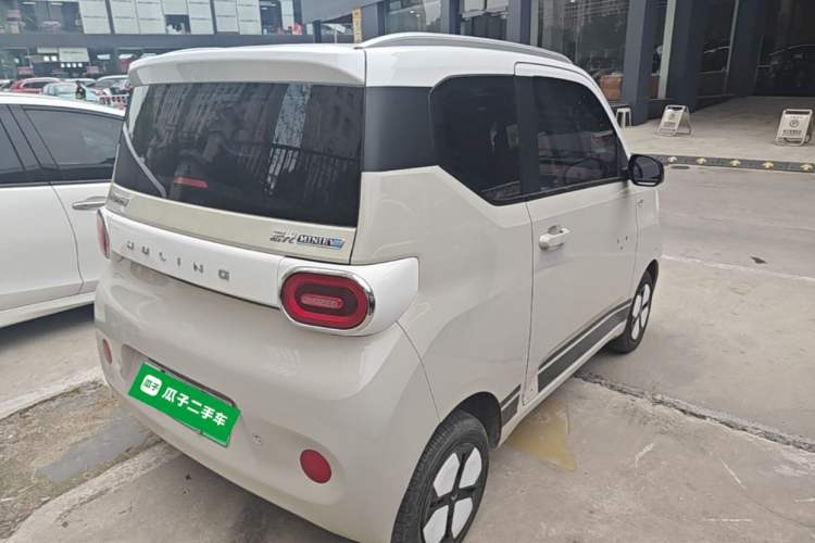 Used Wuling Hongguang MINIEV 2024 3rd Generation 215km Advanced Version Rear Right 45 Deg