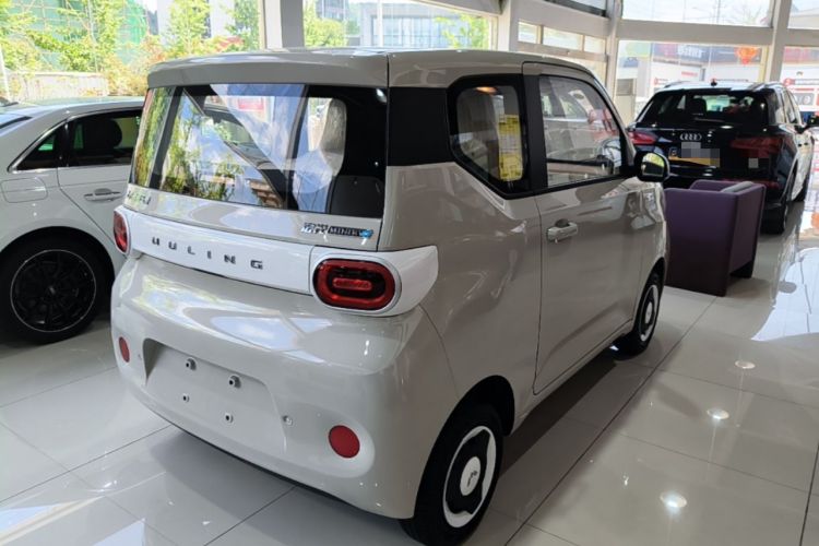 Used Wuling Hongguang MINIEV 2024 3rd Generation 215km Youth Edition Rear Right 45 Deg