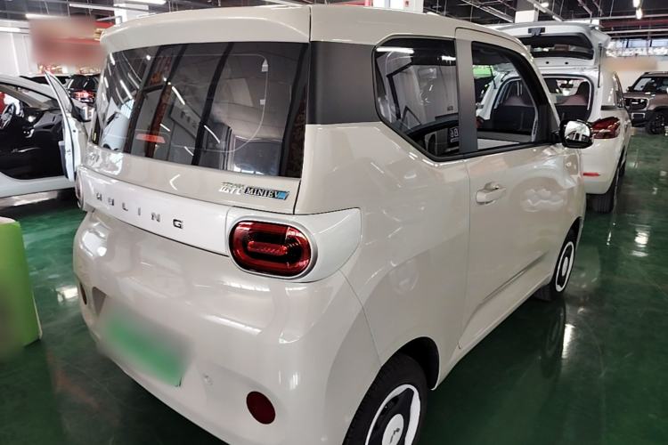 Used Wuling Hongguang MINIEV 2024 3rd Generation 215km Youth Edition Rear Right 45 Deg