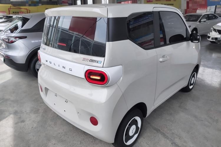 Used Wuling Hongguang MINIEV 2024 3rd Generation 215km Youth Edition Rear Right 45 Deg