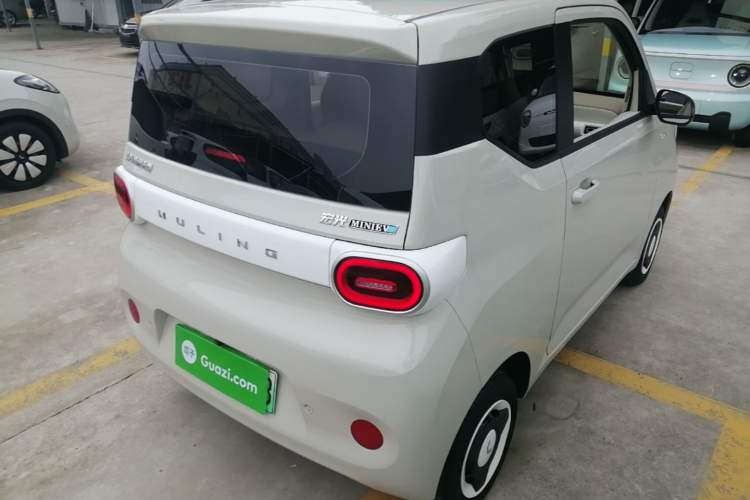 Used Wuling Hongguang MINIEV 2024 3rd Generation 215km Youth Edition Rear Right 45 Deg
