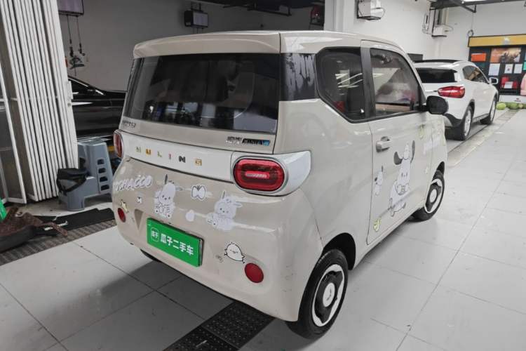 Used Wuling Hongguang MINIEV 2024 3rd Generation 215km Youth Edition Rear Right 45 Deg