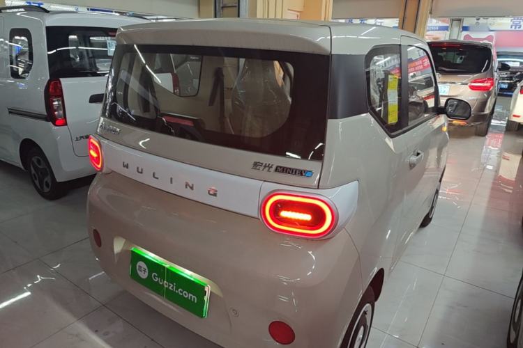 Used Wuling Hongguang MINIEV 2024 3rd Generation 215km Youth Edition Rear Right 45 Deg