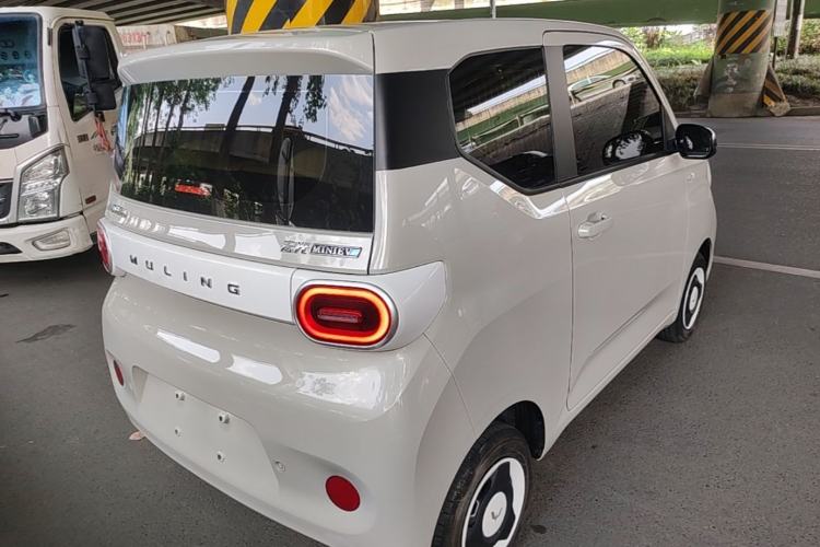 Used Wuling Hongguang MINIEV 2024 3rd Generation 215km Youth Edition Rear Right 45 Deg