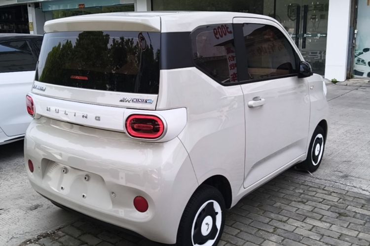 Used Wuling Hongguang MINIEV 2024 3rd Generation 215km Youth Edition Rear Right 45 Deg