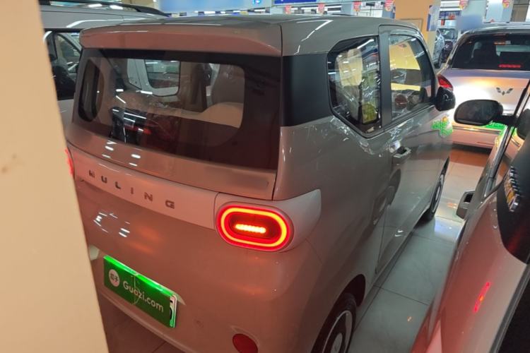 Used Wuling Hongguang MINIEV 2024 3rd Generation 215km Youth Edition Rear Right 45 Deg