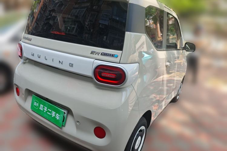 Used Wuling Hongguang MINIEV 2024 3rd Generation 215km Youth Edition Rear Right 45 Deg