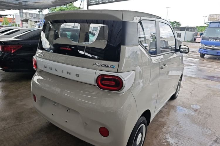 Used Wuling Hongguang MINIEV 2024 3rd Generation 215km Youth Edition Rear Right 45 Deg