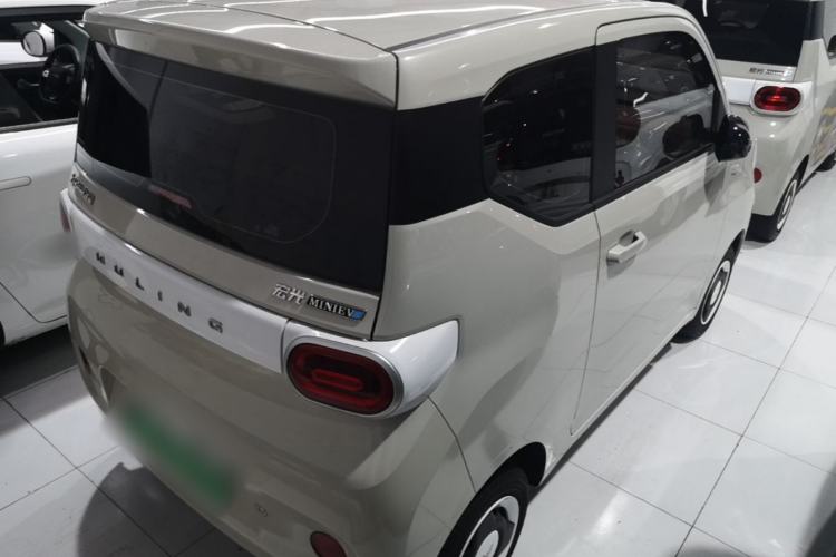 Used Wuling Hongguang MINIEV 2024 3rd Generation 215km Youth Edition Rear Right 45 Deg