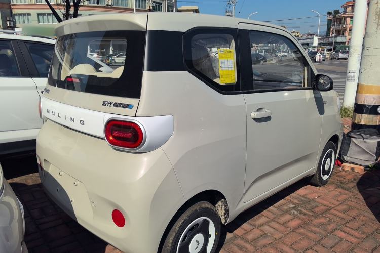 Used Wuling Hongguang MINIEV 2024 3rd Generation 215km Youth Edition Rear Right 45 Deg