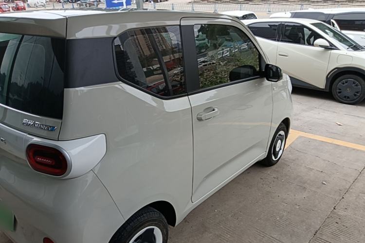 Used Wuling Hongguang MINIEV 2024 3rd Generation 215km Youth Edition Rear Right 45 Deg