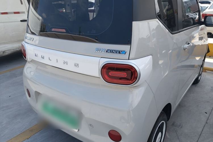 Used Wuling Hongguang MINIEV 2024 3rd Generation 215km Youth Edition Rear Right 45 Deg