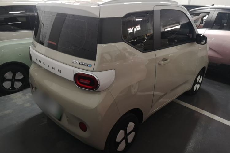 Used Wuling Hongguang MINIEV 2024 3rd Generation 215km Advanced Version Rear Right 45 Deg