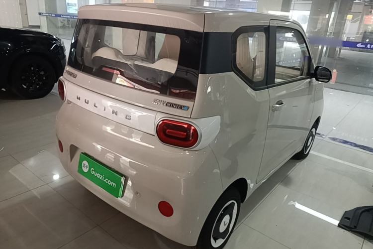 Used Wuling Hongguang MINIEV 2024 3rd Generation 215km Youth Edition Rear Right 45 Deg