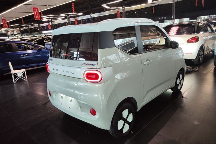 Used Wuling Hongguang MINIEV 2024 3rd Generation 215km Advanced Version Rear Right 45 Deg