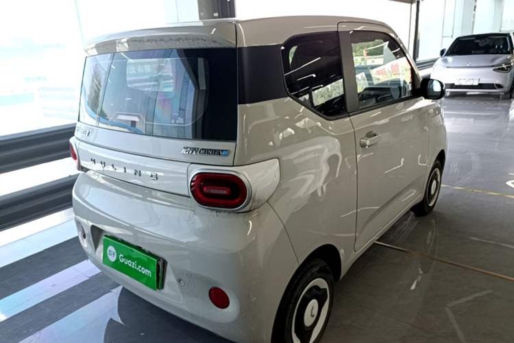 Used Wuling Hongguang MINIEV 2024 3rd Generation 215km Youth Edition Rear Right 45 Deg