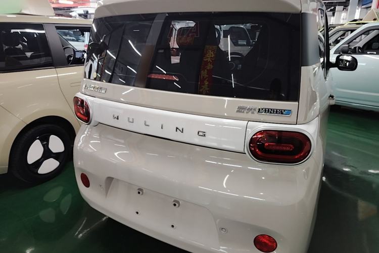 Used Wuling Hongguang MINIEV 2024 3rd Generation 215km Youth Edition Rear