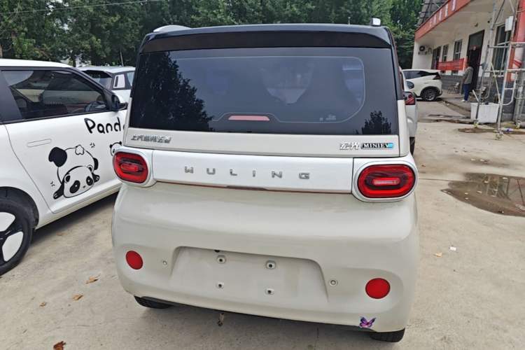 Used Wuling Hongguang MINIEV 2024 3rd Generation 215km Youth Edition Rear