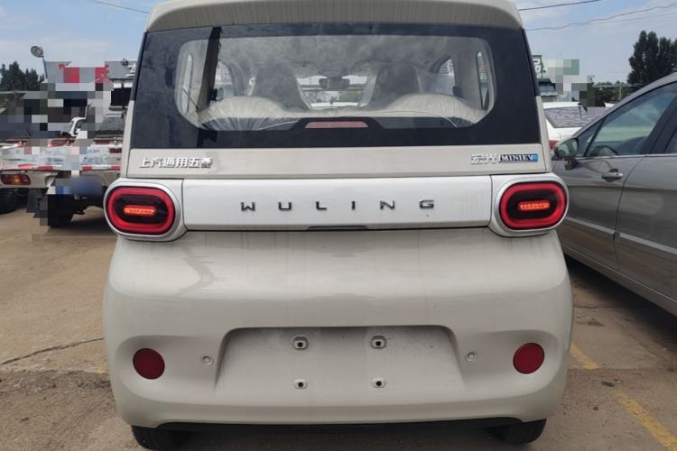 Used Wuling Hongguang MINIEV 2024 3rd Generation 215km Youth Edition Rear