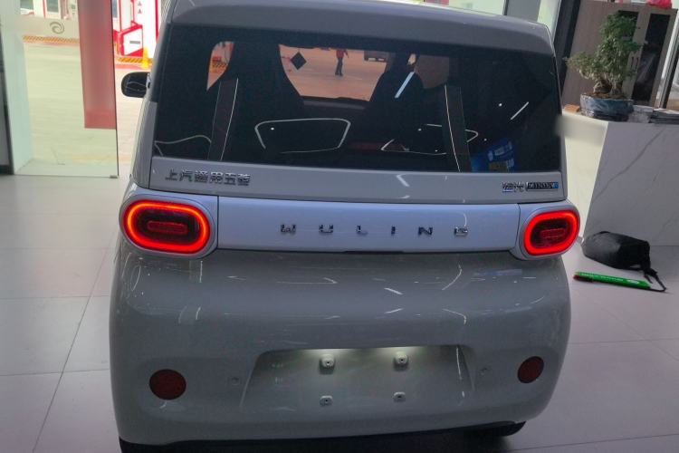 Used Wuling Hongguang MINIEV 2024 3rd Generation 215km Youth Edition Rear