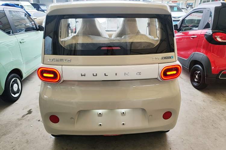 Used Wuling Hongguang MINIEV 2024 3rd Generation 215km Youth Edition Rear