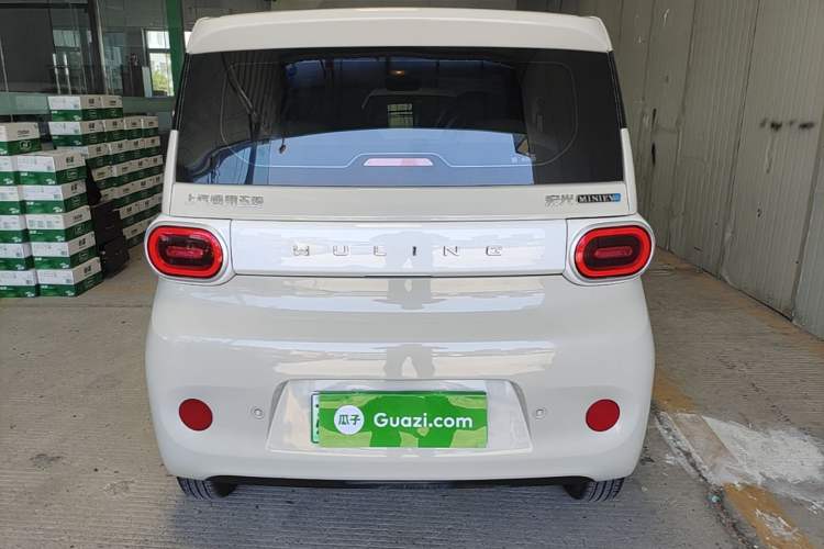 Used Wuling Hongguang MINIEV 2024 3rd Generation 215km Youth Edition Rear