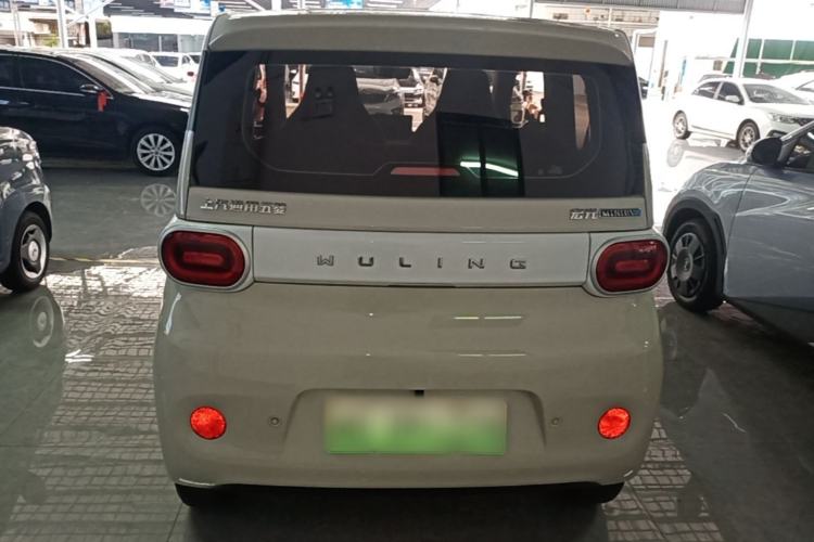 Used Wuling Hongguang MINIEV 2024 3rd Generation 215km Youth Edition Rear