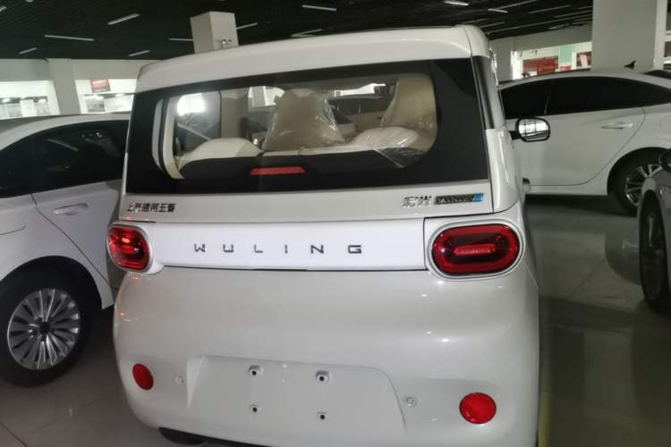 Used Wuling Hongguang MINIEV 2024 3rd Generation 215km Youth Edition Rear