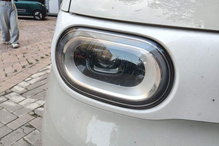 Used Wuling Hongguang MINIEV 2024 3rd Generation 215km Youth Edition Right Front Headlight