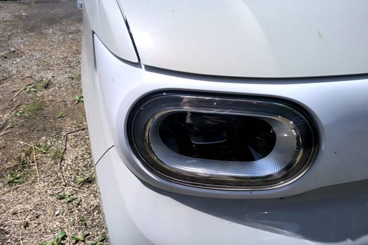 Used Wuling Hongguang MINIEV 2024 3rd Generation 215km Youth Edition Right Front Headlight