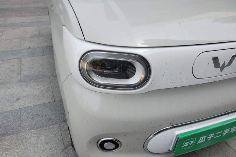 Used Wuling Hongguang MINIEV 2024 3rd Generation 215km Advanced Version Right Front Headlight