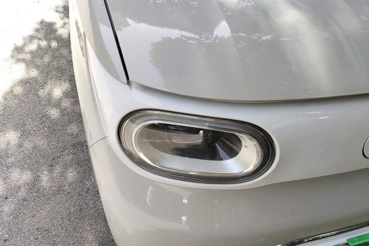 Used Wuling Hongguang MINIEV 2024 3rd Generation 215km Advanced Version Right Front Headlight