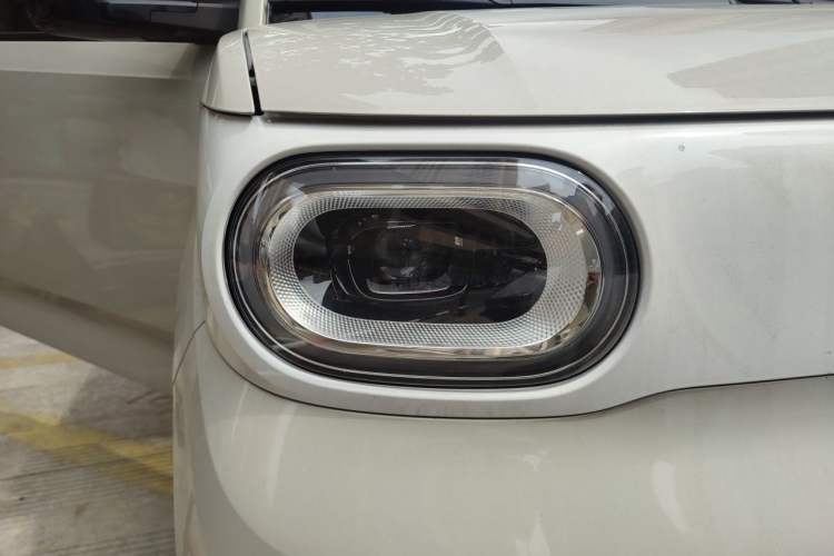Used Wuling Hongguang MINIEV 2024 3rd Generation 215km Youth Edition Right Front Headlight