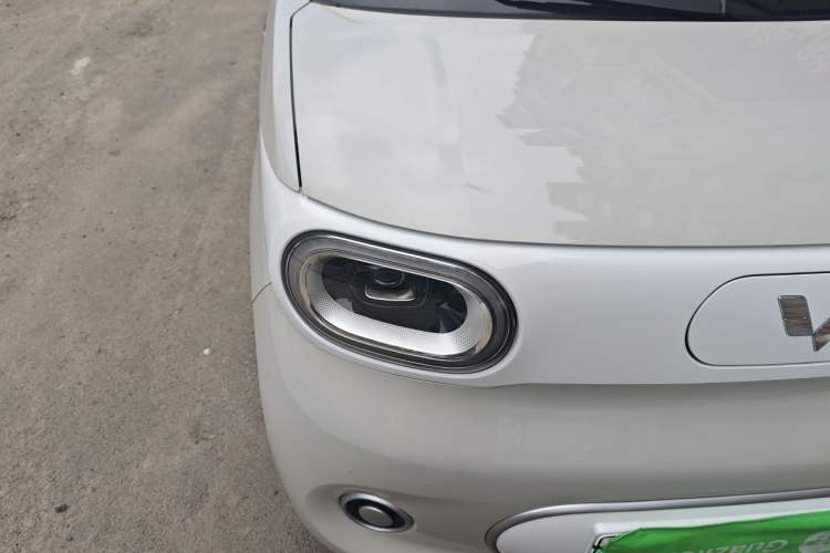 Used Wuling Hongguang MINIEV 2024 3rd Generation 215km Youth Edition Right Front Headlight